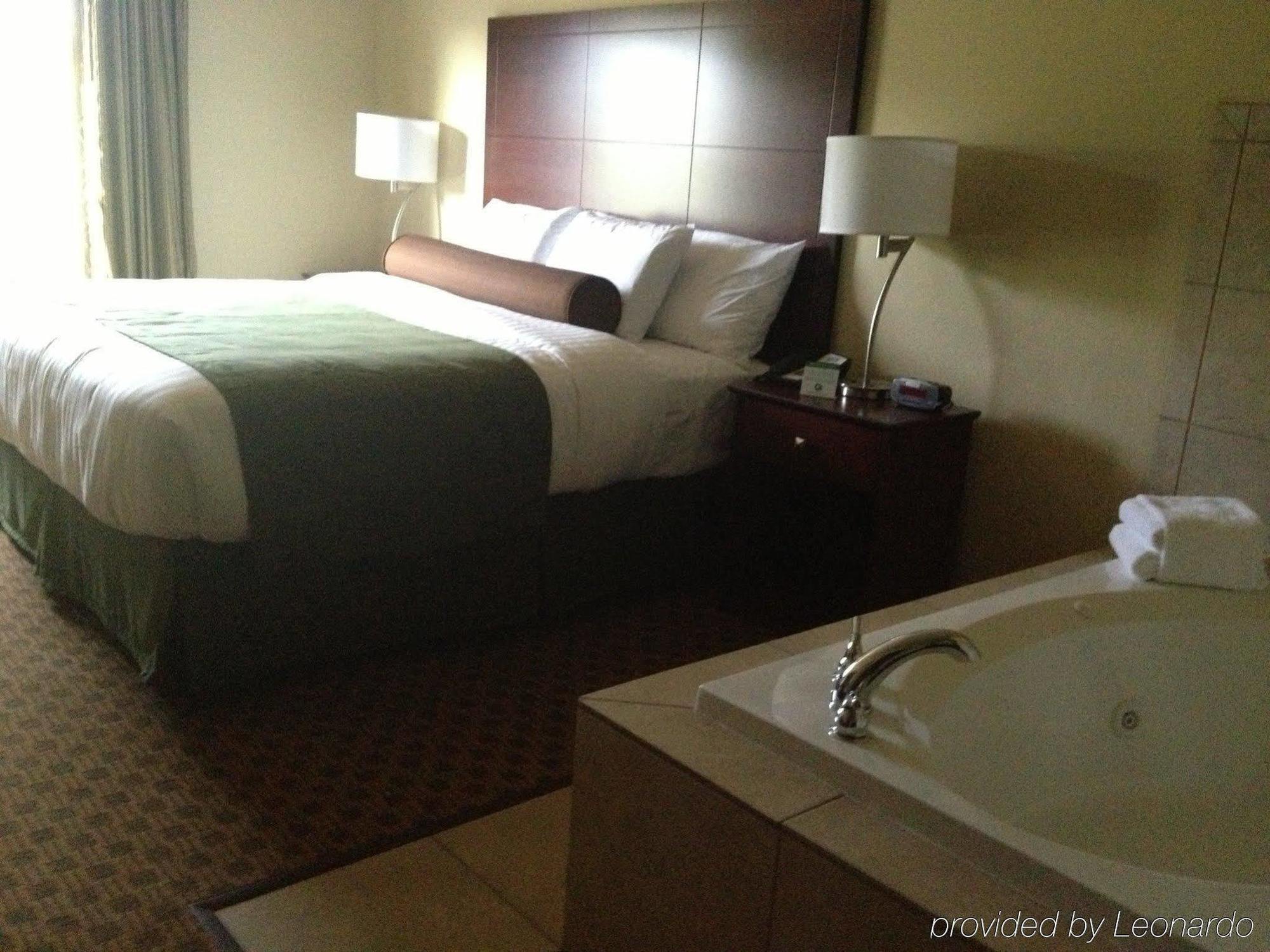 Cobblestone Inn & Suites - Hartington Buitenkant foto