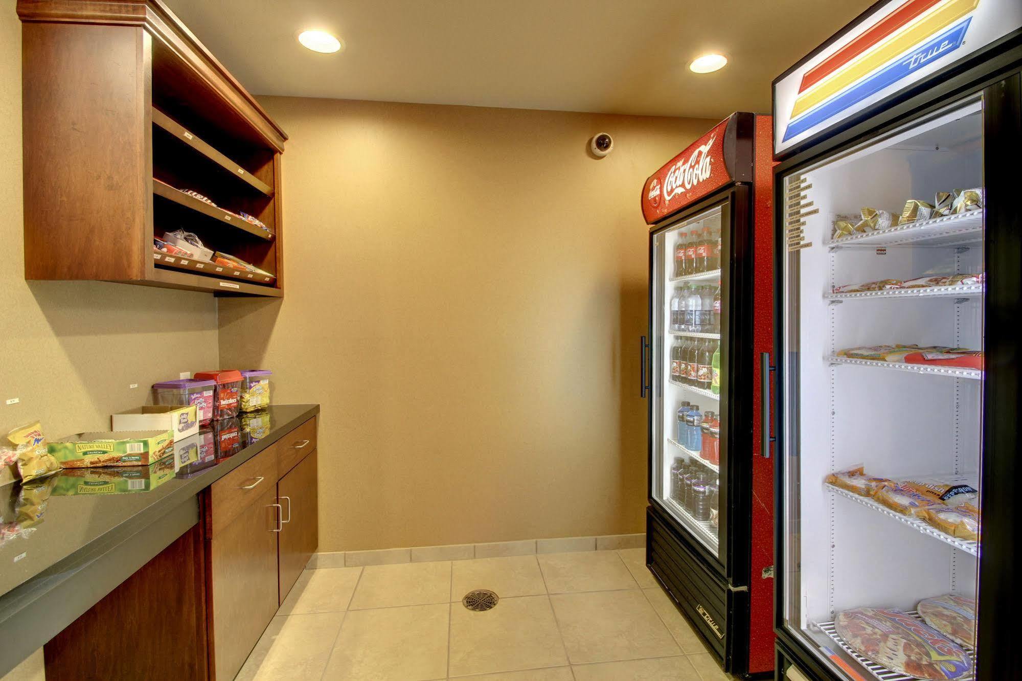 Cobblestone Inn & Suites - Hartington Buitenkant foto